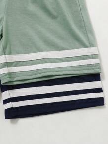 Set da 4 pezzi per ragazzi composto da t-shirt con maniche a spalla e stampa carina, shorts lavorati a maglia, completo di due tonalità, ideale per abbigliamento per bambini, adatto per scuola, feste, cerimonie, eventi, viaggi, attività sportive, primavera ed estate