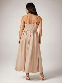 SHEIN VCAY Plus Size Camisole Dress With Floral Woven Band Patchwork Spring Outfits For Women Summer Clothes Easter Rave Outfits Western Wear Women Boho Graduation Dress Beach Outfits Baggy Off The Shoulder High Waisted Backless Vacation Outfits Women Cottagecore Backless Dress Tropical Plain