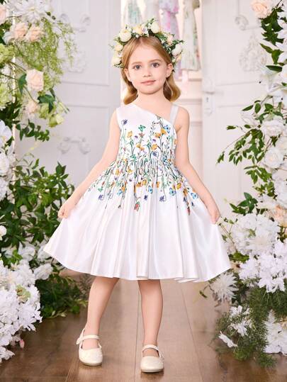 SHEIN Glamorique Kids 女孩花卉蛋糕设计细肩带派对礼服，优雅婚礼花童礼服，四季皆宜