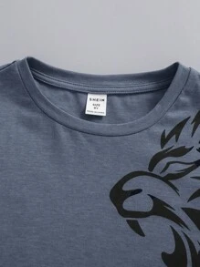 SHEIN Tween Boy Lion & Letter Graphic Tee Without Necklace