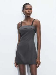 Maija Sangle d'épaule métallique gris pour femme avec boucle décorative, accessoire de mode réglable pour le port urbain, les bureaux au printemps/été