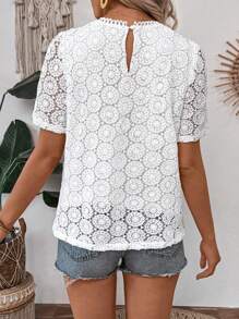 Breezaya Women's Summer Water-Soluble Embroidered Round Neck Short-Sleeved Shirt (Random Pattern Cutting)