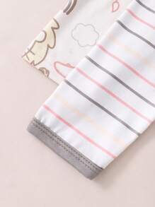 2pcs Newborn Baby Animal & Stripe Print Long Sleeve Footed Romper Pajama Set