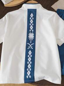 SHEIN 2 件套儿童男孩绿色 Abaya Kaftan Jalabiya 束腰外衣中东风格套装，斋月开斋节国庆节服装，立领衬衫，背部有拼布和绿色短裤，适合度假和海滩 - 藍色 - 查看 4