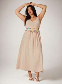 SHEIN VCAY Plus Size Camisole Dress With Floral Woven Band Patchwork Spring Outfits For Women Summer Clothes Easter Rave Outfits Western Wear Women Boho Graduation Dress Beach Outfits Baggy Off The Shoulder High Waisted Backless Vacation Outfits Women Cottagecore Backless Dress Tropical Plain