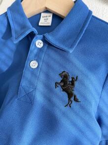 SHEIN Leap Crew 2 件/套年轻男孩舒适休闲时尚日常学院刺绣针织 Polo 衫和宽松编织短裤套装，适合春夏季日常、运动、郊游、学校、聚会、度假、演出、拍照 - 寶藍色 - 查看 6