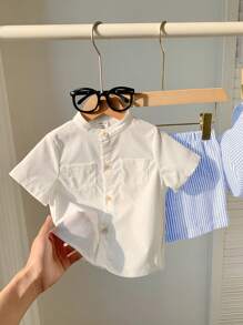 SHEIN Conjunto de 3 piezas de ropa de verano para niño/niña bebé: Sombrero de pescador a rayas, camisa blanca de botones, pantalones cortos a rayas casuales - Adecuado para interior, exterior, vacaciones