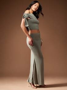 MISSGUIDED Asymmetric Off Shoulder Slinky Top And Flare Hem Maxi Skirt Two Piece Co Ord Set - Army Green - View 5