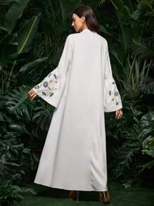 Al Najma 女士纯色梭织刺绣阿拉伯连衣裙，阿拉伯连衣裙，端庄