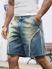 Manfinity LEGND Men's Light Wash Denim Bermuda Shorts With Frayed Seam Detail And Pockets - Light Wash - View 1