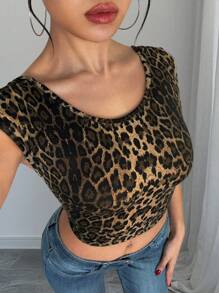 Chiquease Round Neck Leopard Print Cutout Back Short Sleeve Cropped Women T-Shirt - Brown - View 4