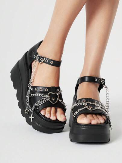 Grunge Punk Sandalias de mujer con plataforma y cuña, con cadena de PU con forma de corazón de estilo oscuro y punk rock