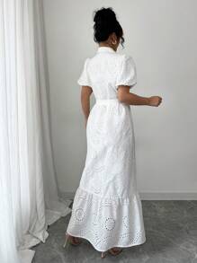 Rafferiza 法式优雅通勤纯色翻领单排扣穿孔印花图案灯笼袖系带女式连衣裙 - 白色 - 查看 2