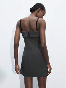 Maija Sangle d'épaule métallique gris pour femme avec boucle décorative, accessoire de mode réglable pour le port urbain, les bureaux au printemps/été