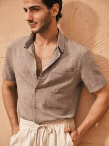 Manfinity VCAY Men's Slim Fit Turndown Collar Short Sleeve Casual Woven Shirt, Summer