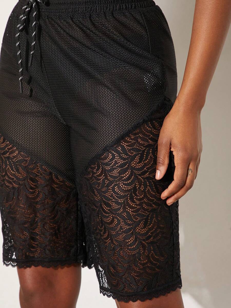 SHEIN Unity 蕾丝边针织篮球夏季短裤街头风格 Hym 健身音乐节优雅度假春假早午餐机场服装女士 - 黑色 - 查看 1