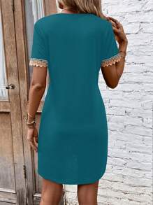 SHEIN LUNE Damen Lässig Kleid mit V-Ausschnitt und Kontrast-Spitzenärmeln