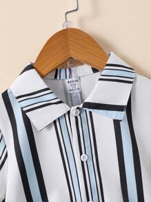 SHEIN 2pcs/Set Young Boy Casual Short Sleeve Shirt And Shorts Set, Minimalist Style Suitable For Summer - Blue - View 5