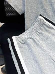 SHEIN Leap Crew 2 件装年轻男孩休闲运动装 - 宽松灰色 Polo 领 T 恤和短裤套装，适合外出、运动和休闲聚会，春夏季 - 淺灰色 - 查看 8