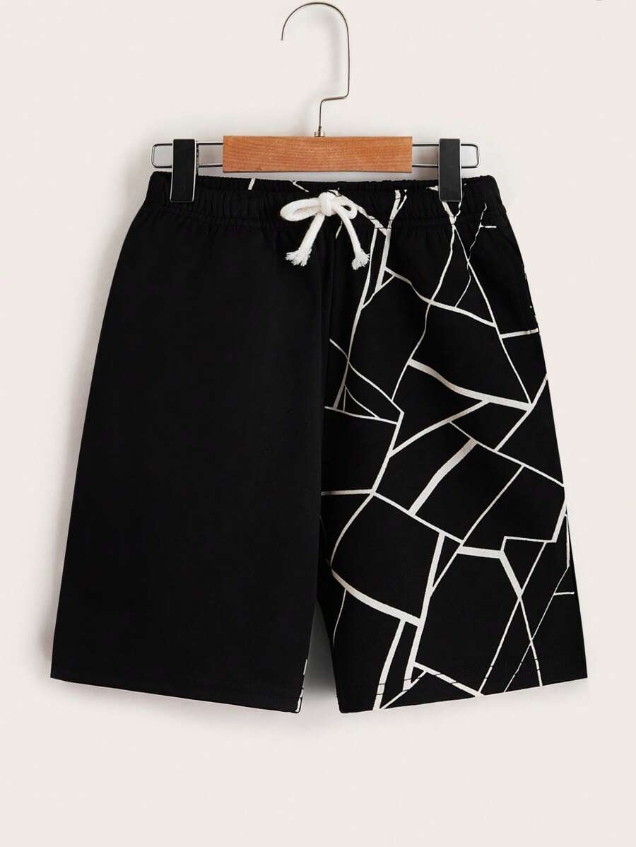 SHEIN Tween Boy Single Print Geometric Pattern Drawstring Waist Shorts