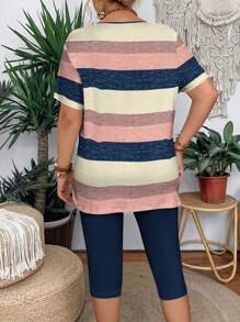 Conjunto informal de 2 piezas de blusa de cuello redondo de manga corta con bloques de color y rayas, y leggings para mujeres de talla grande, conjunto de verano para salir - Multicolor - Ver 2