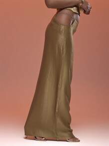 MUSERA 露腰金色链条装饰缎面长裙，性感伊比沙岛风情，适合夏季度假海滩优雅晚宴派对 - 金色 - 查看 3