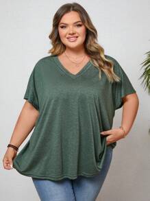 SHEIN CURVE+ Plus Size Women's Deep Green V-Neck Batwing Sleeve Loose Casual T-Shirt, Basic Tee For Outdoors, Spring/Summer - Green - View 6