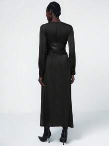 SHEIN Privé 女士优雅深 V 领收腰喇叭长袖连衣裙，高端通勤春装 - 黑色 - 查看 3