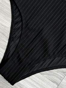 SHEIN Swim 2pcs/Set Solid Color Special Fabric Bandeau & Tie Shoulder Triangle Bottom Minimalist Casual Swimwear Set For Summer Beach Vacation - Black - View 6