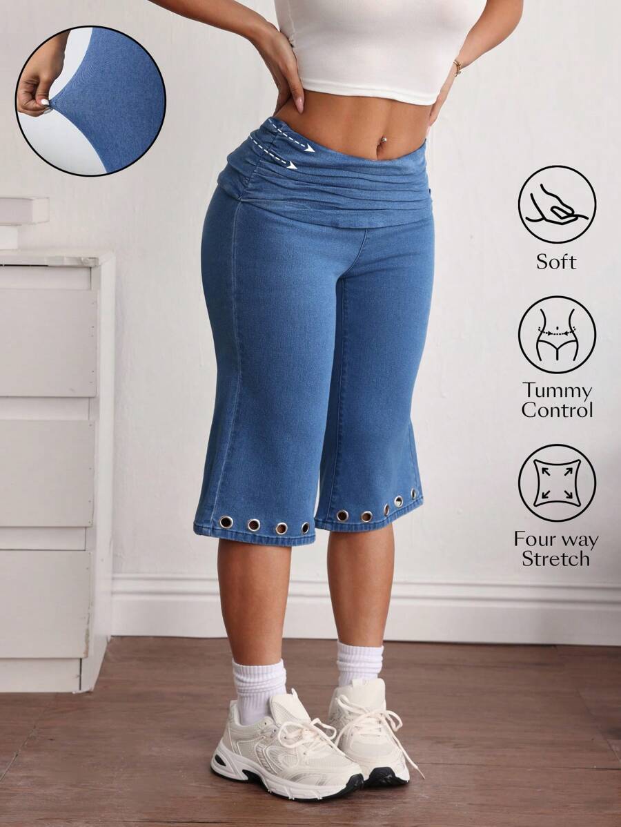 SHEIN Essnce Jeans en denim à jambe évasée avec volants plissés, taille élastique, coupe pomme pour femmes - Bleu azur - Voir 1