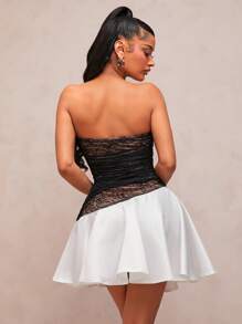 SHEIN SXY Vestido mini ajustado de camisola de contraste de color negro y blanco con patchwork de encaje, vestido mini de tutú de bailarina estilo princesa elegante y sexy para fecha de San Valentín/té de jardín/fiesta/cumpleaños/baile de graduación/dama de honor/cóctel