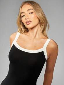 MISSGUIDED Vestido mini ajustado de punto acanalado, elástico y ceñido al Body, para casual, club, fiesta o salida por la noche, con estilo sin mangas tipo top y detalle de ribete en contraste, moda asequible