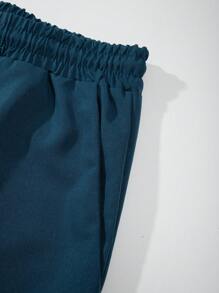 Manfinity KASUA Conjunto de 2 piezas con camisa de manga corta con estampado tropical y pantalones cortos con lazo para vacaciones en la playa - Conjunto vacacional para hombres, ropa de playa hawaiana