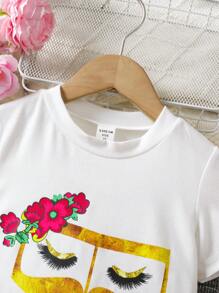 2pcs/Set Young Girls Funny Cute Girl Print T-Shirt And Rose Print Pleated Long Skirt Outfit. The Long Skirt Features An Elegant Rose All-Over Print Design And Pleated Details, Adding Depth And Movement. The Long Skirt Design Elevates The Outfit With A Graceful Vibe, Suitable For Various Occasions Like Daily Wear, Family Gatherings Or Special Events.