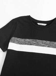 SHEIN Boys Colourblock Tee And Shorts Set - Multicolor - View 3