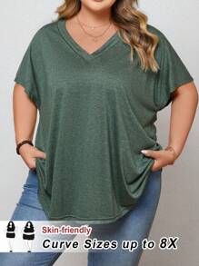 SHEIN CURVE+ Plus Size Women's Deep Green V-Neck Batwing Sleeve Loose Casual T-Shirt, Basic Tee For Outdoors, Spring/Summer - Green - View 9