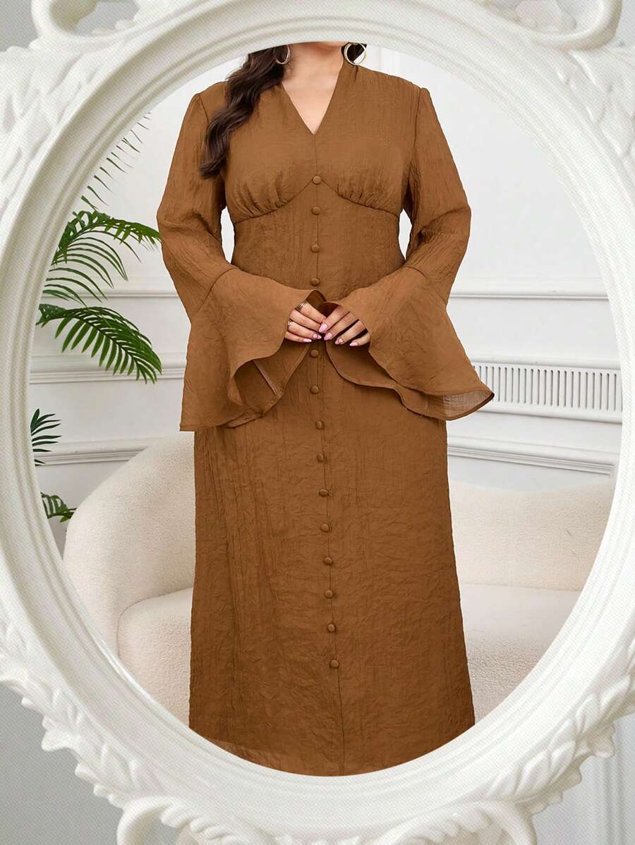 Modelyn 大码纯色简约休闲日常连衣裙 - 棕色 - 查看 1