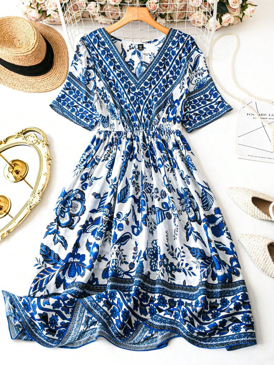 SHEIN LUNE 大码休闲花卉印花连衣裙、节日装 - 藍白色 - 查看 1