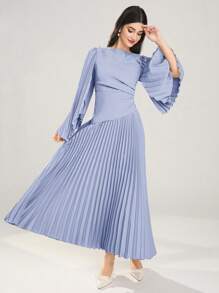 Modelyn Women's Elegant Solid Color Pleated Long Dress - Blue - View 4