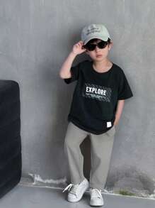 SHEIN Young Boy Slogan Graphic Patched Detail Tee & Drawstring Waist Pants