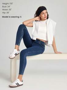 GLOWMODE Jeanious 超弹力经典牛仔紧身牛仔裤 瑜伽日常 带五个口袋 瑜伽日常 - 淺色水洗藍 - 查看 8