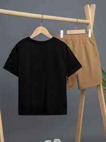 SHEIN Bộ 2 món áo thun trơn cổ tròn in hình gấu hoạt hình thường ngày cho bé trai tuổi mới lớn và quần short trơn - Nhiều màu - Xem 2