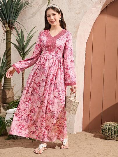 少女花卉印花 V 领长袖连衣裙，蕾丝花边，优雅，收腰褶饰，春夏