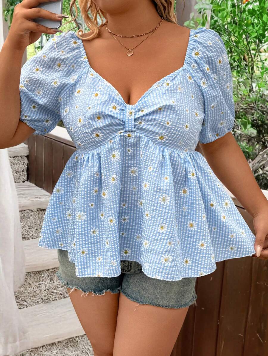 SHEIN CURVE+ Plus Size Square Collar Heart Collar Short Sleeve Daisy Plaid Print A-Line Women Shirt, Spring/Summer