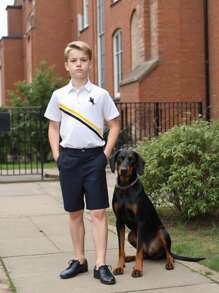 SHEIN Leap Crew 青春期男孩條紋與馬印花上衣和短褲