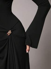 Silquee Đầm dài tay màu trơn thanh lịch gợi cảm màu nâu/cà phê có trang trí kim loại, thích hợp cho tiệc cocktail, hẹn hò lãng mạn, mặc nhiều lớp vào mùa thu/đông, tiệc tùng, đám cưới, Halloween, Giáng sinh - màu đen - Xem 7