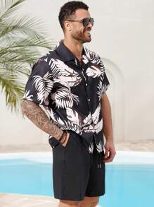 ResortEase Conjunto de Camisa e Shorts Casuais com Estampa Tropical para Homens Plus Size - Preto - Visão 6