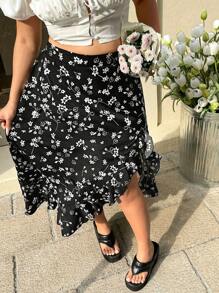 SHEIN EZwear Plus Size Women Ditsy Floral Ruffle Hem Skirt - Black - View 6