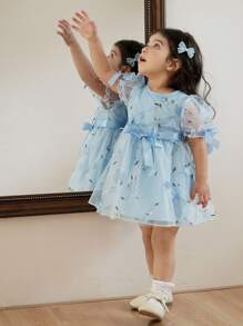 婴幼儿梦幻蓝色刺绣薄纱白色打底泡泡袖公主裙，精致的刺绣细节演绎公主梦，清新的白色打底搭配蓝色薄纱，尽显小公主的高贵典雅气质。 - 藍白色 - 查看 5