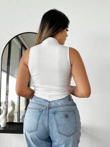 SHEIN PETITE CURVE 大码休闲纯色不对称下摆立领背心 - 白色 - 查看 2